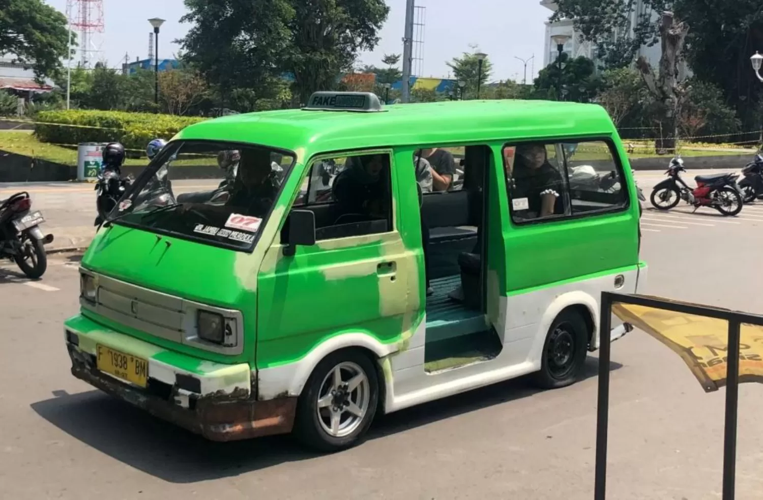 Filosofi Angkot dan Perjalanan Hidup